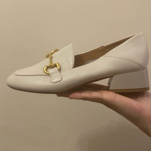 Cream Coloured Loafer Shoes - Picture 6 of 6